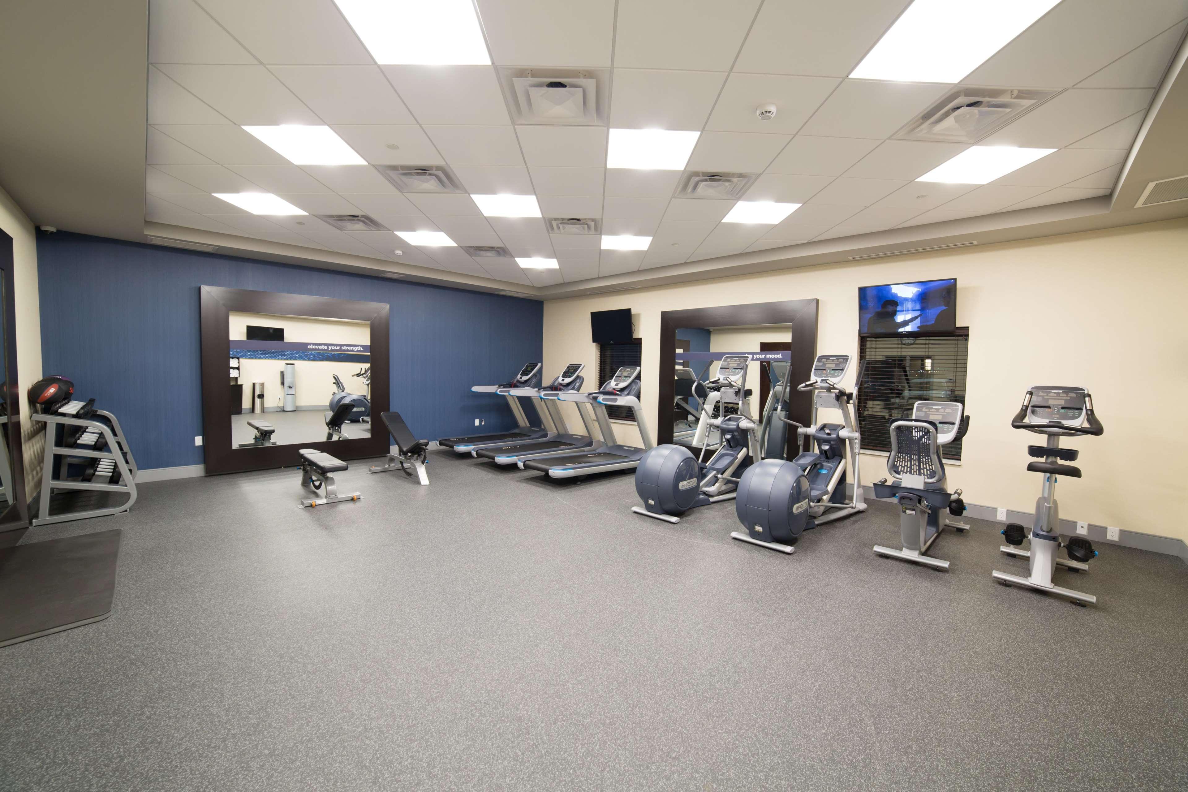Hampton Inn By Hilton Lloydminster Exterior foto