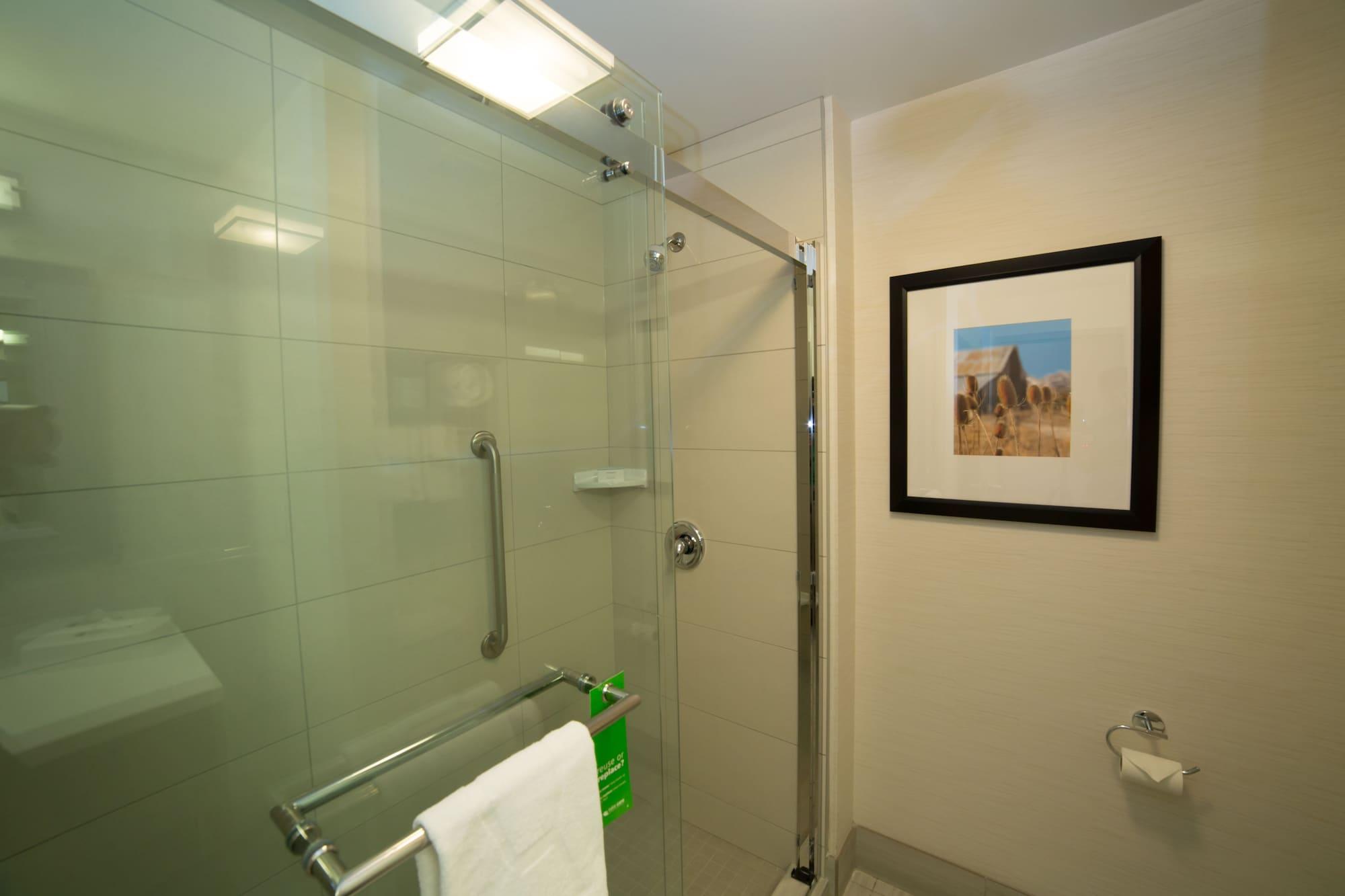 Hampton Inn By Hilton Lloydminster Exterior foto